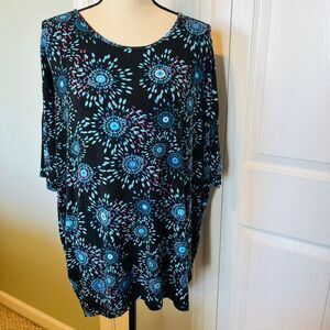 LULAROE IRMA SIZE MEDIUM‎
